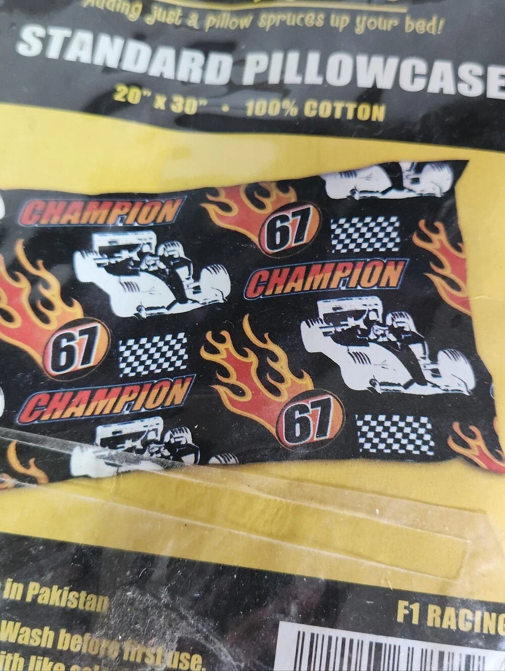 🏎️ Rev Up Bedtime with the Ultimate Racing Pillowcase!